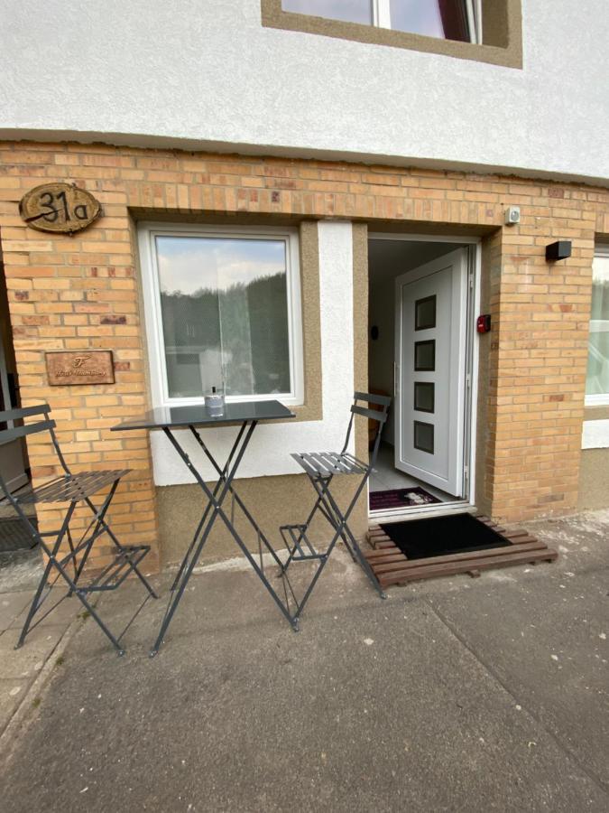 Kleine-Romantische Ferienwohnung Parkplatz Vor Dem Haus! อัลเทอเนา ภายนอก รูปภาพ